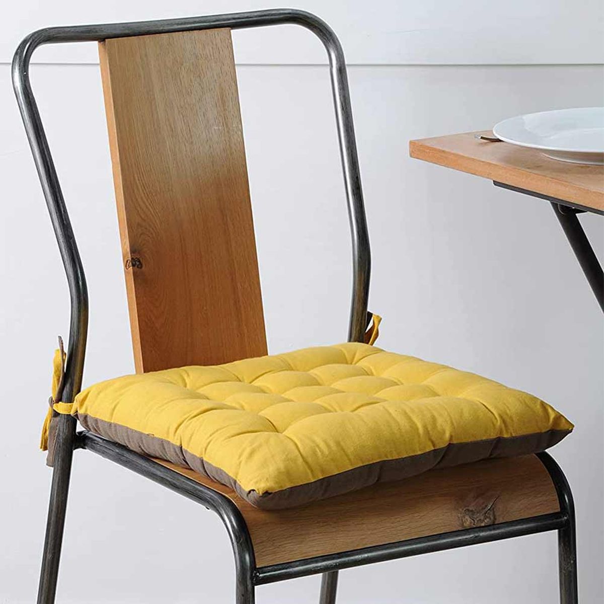 Coussin de chaise 2 faces moutarde et taupe 40 cm