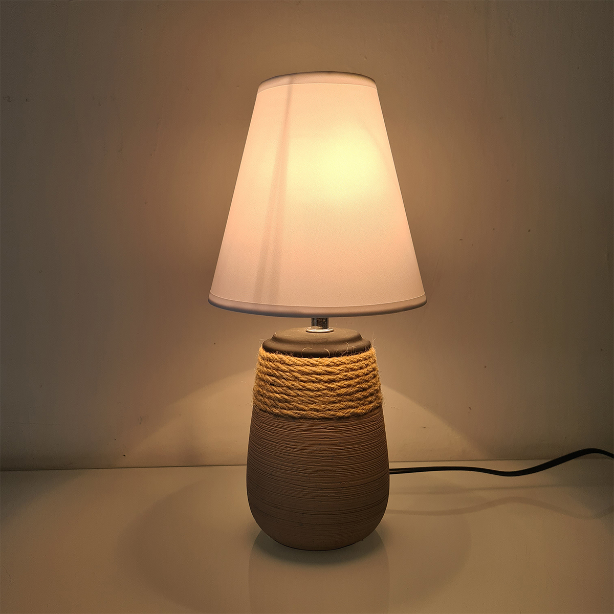 Lampe en cramique et corde 31 cm