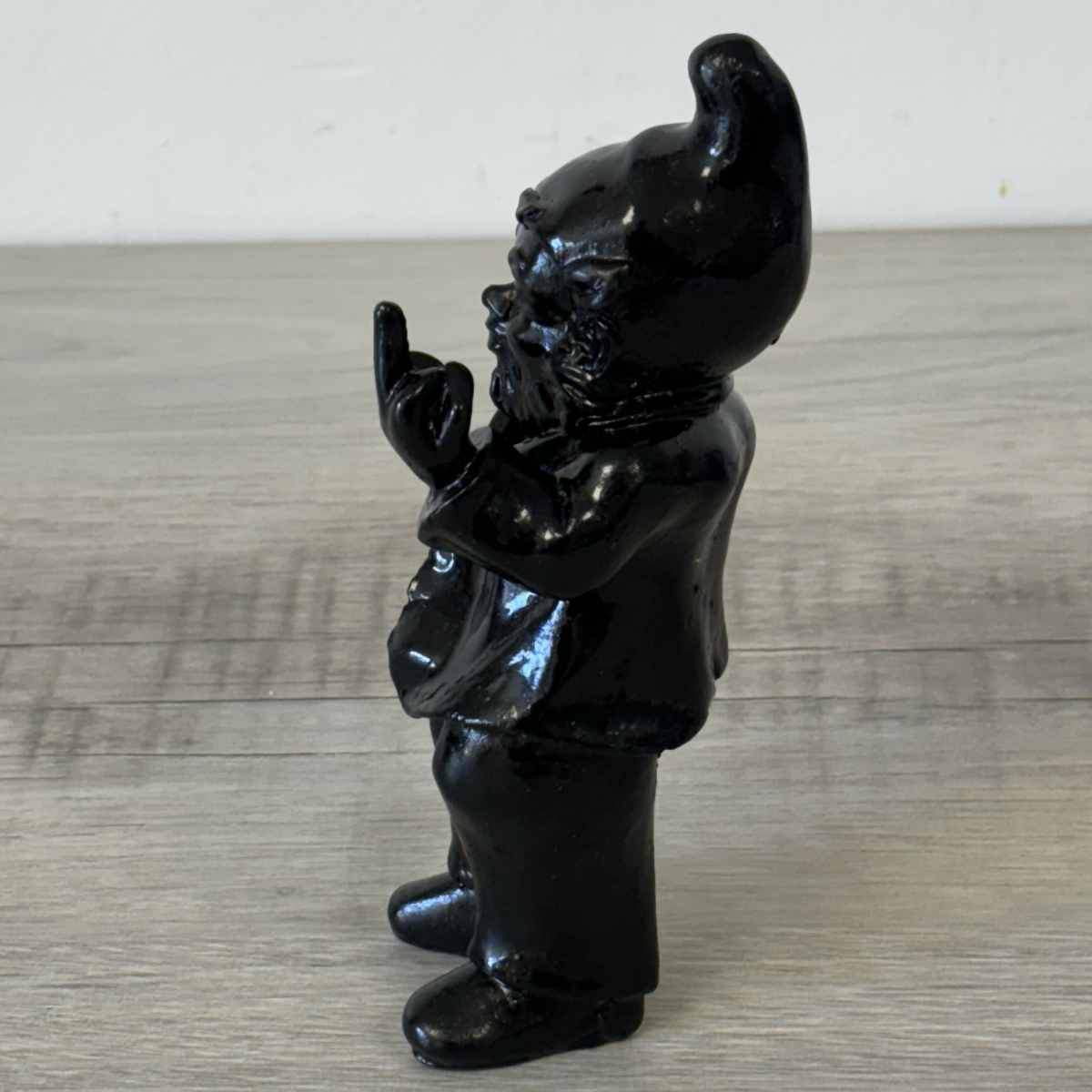 Petite statue en rsine Lutin grossier noire 19 cm