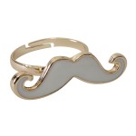 Bague moustache blanche