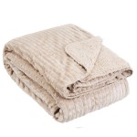 Dessus de Lit ou de canap beige en Flanelle Ctele Sherpa