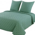 Boutis provençal vert d'eau 240 x 260 cm avec taies Boutis provençal vert d'eau 240 x 260 cm avec taies
