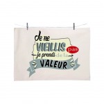 Torchon en coton décoré - Je ne vieillis pas