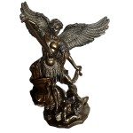 Statue Saint Michel Archange terrassant le d�mon
